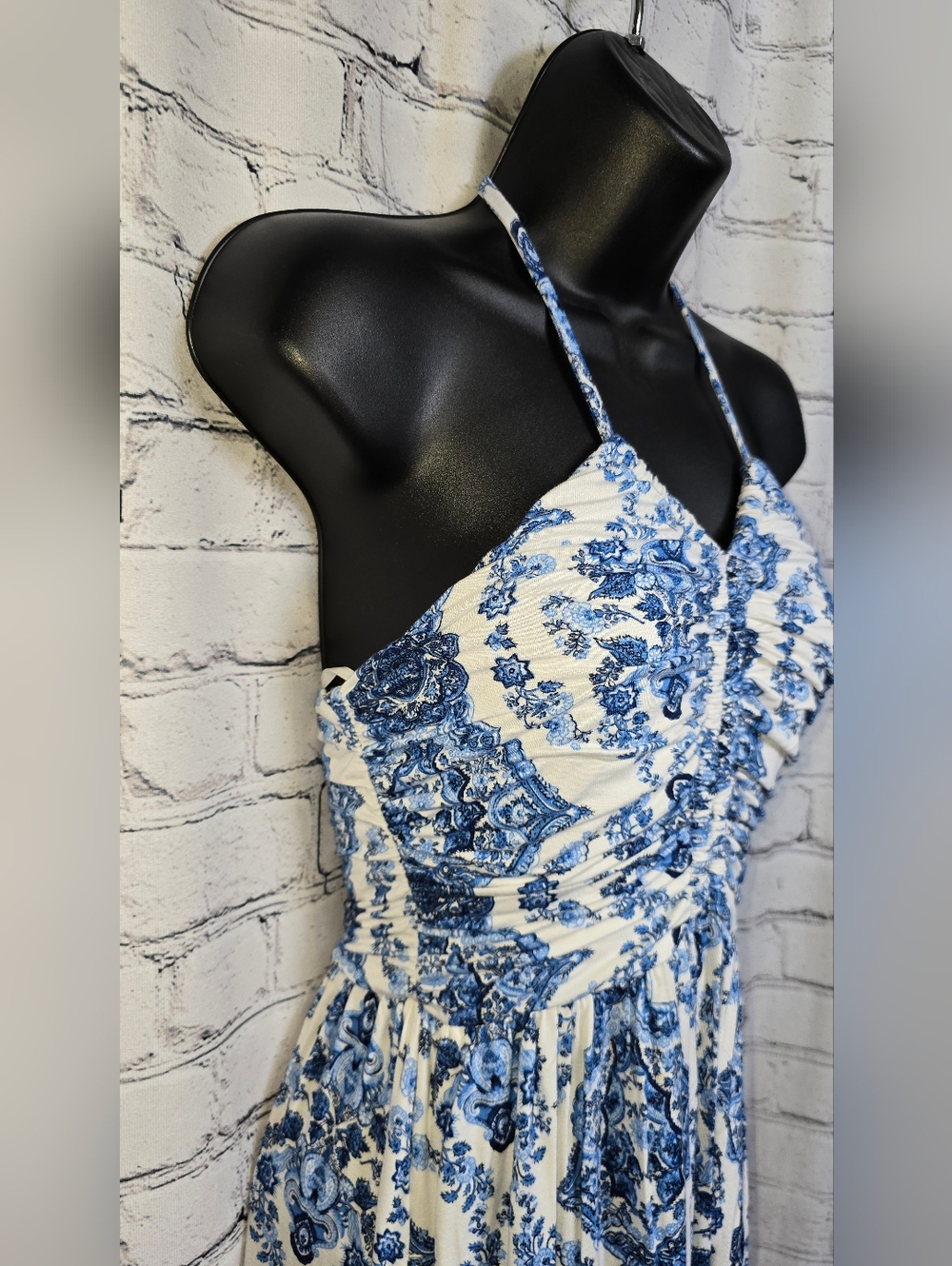 Soma Blue and White Printed Halter Maxi Dress Size Small - Picture 2 of 9
